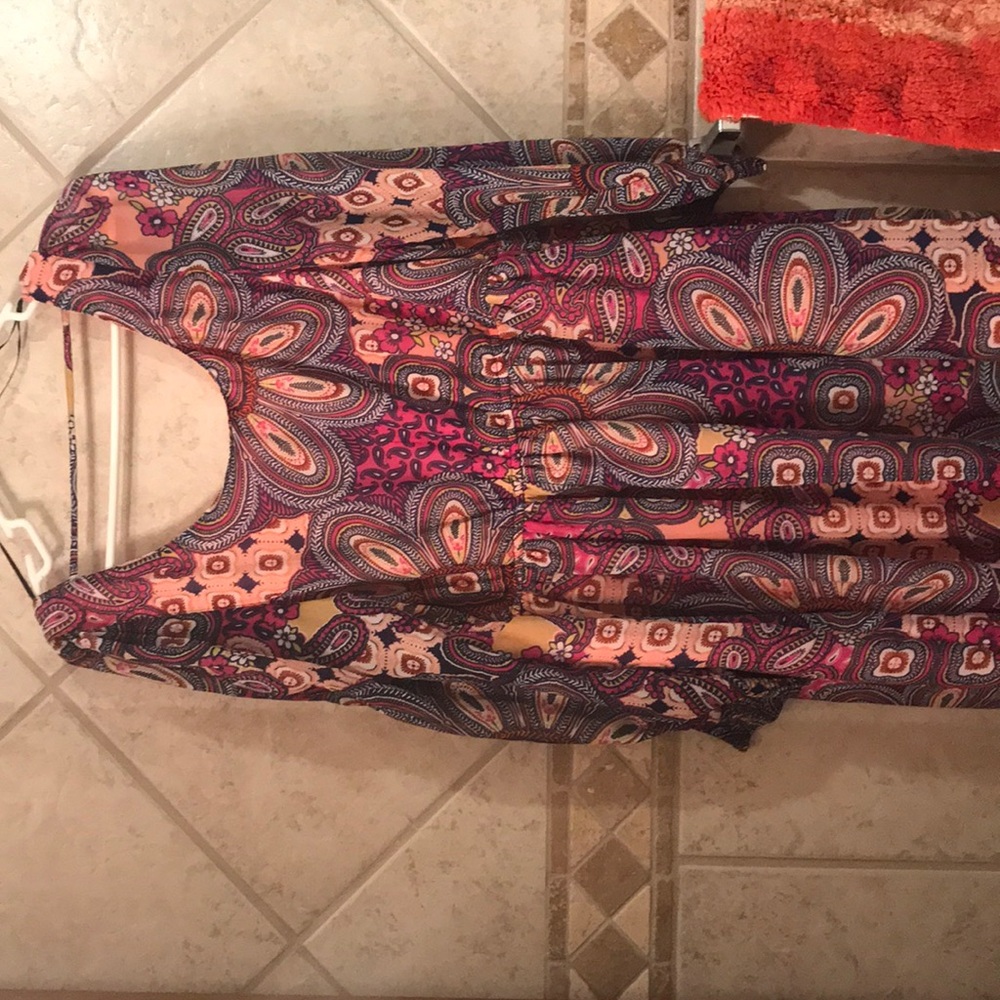 Dress - Picture 3 of 3